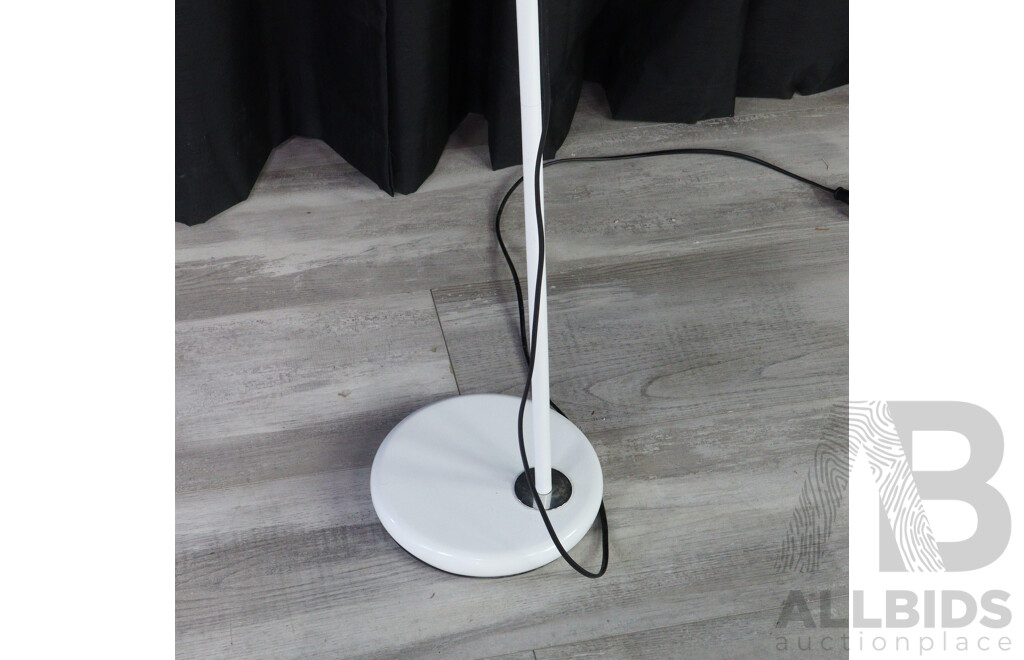 White Mercator Australia Gooseneck Floor Lamp