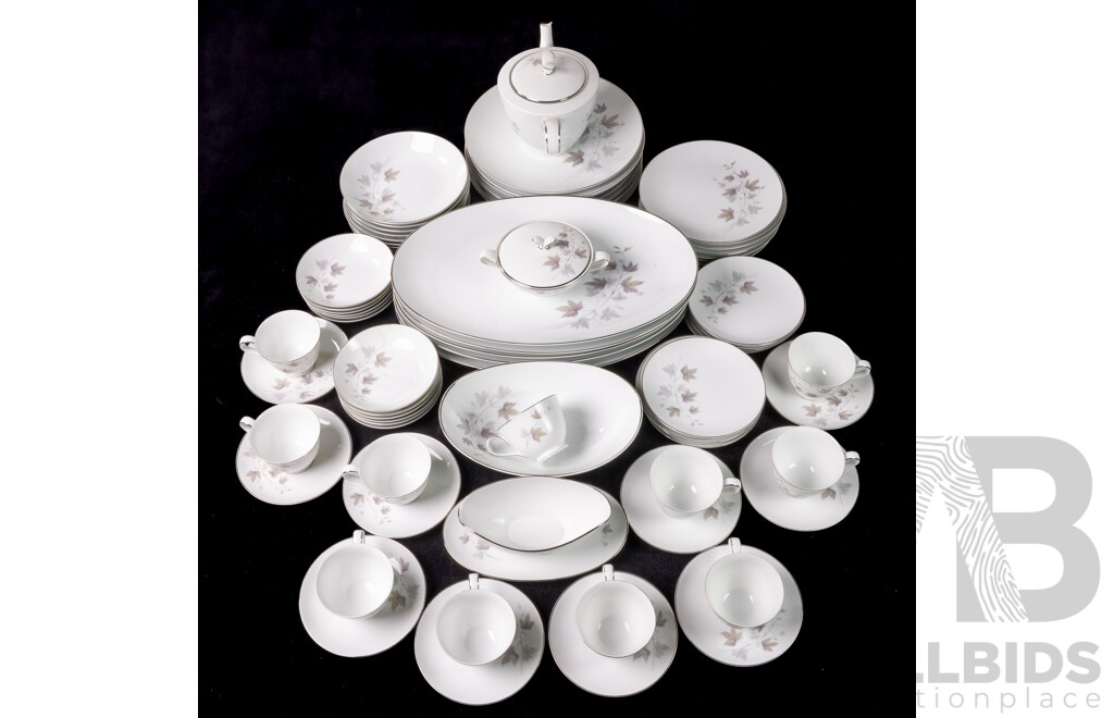 Retro 77 Piece Noritake Porcelain Dinner Service in Harwood Pattern
