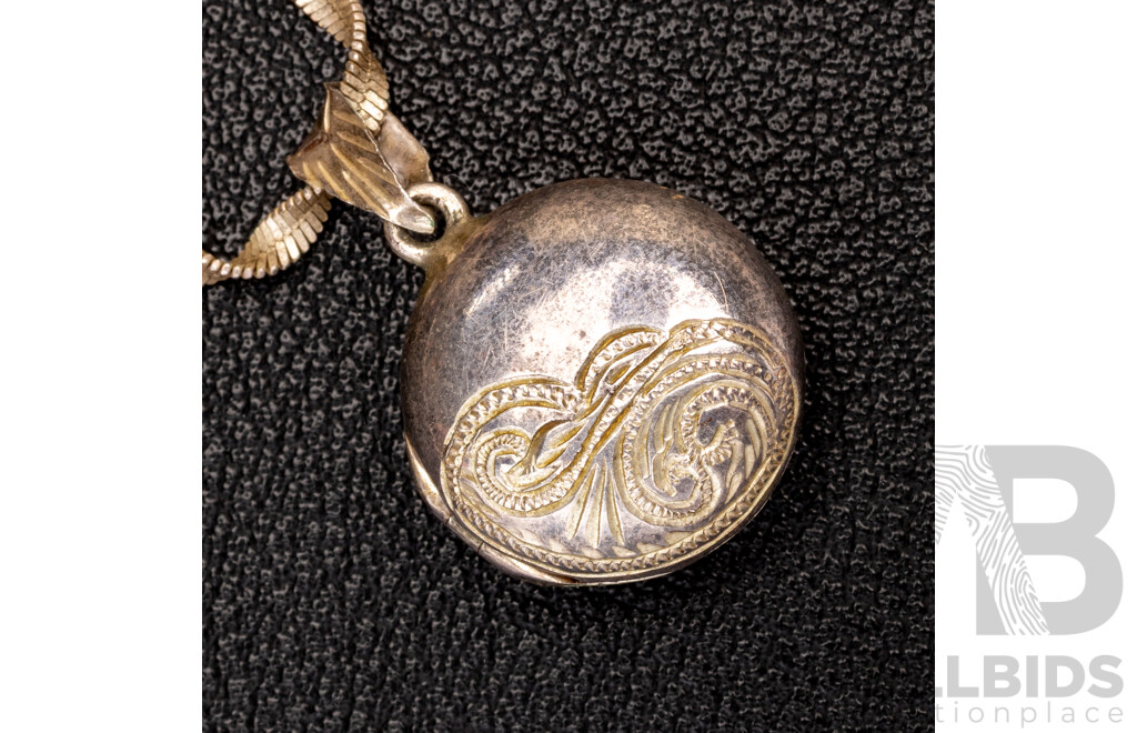 Sterling Silver (3) Vintage Lockets and Chains, 30.54 Grams