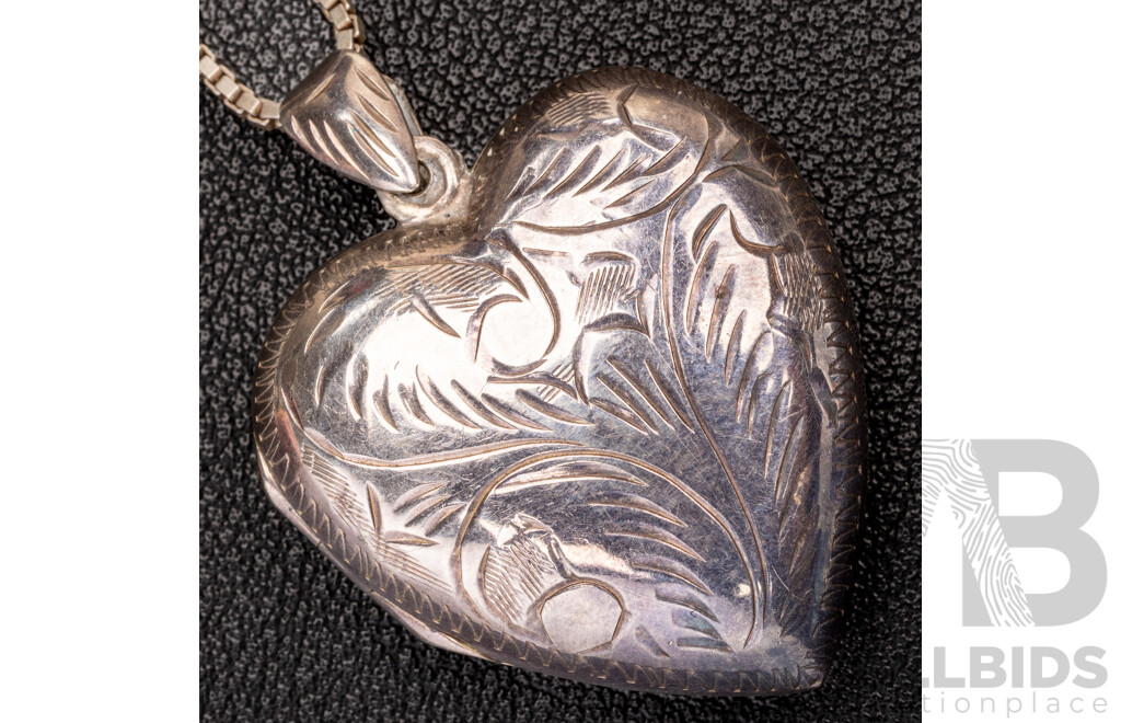 Sterling Silver (3) Vintage Lockets and Chains, 30.54 Grams