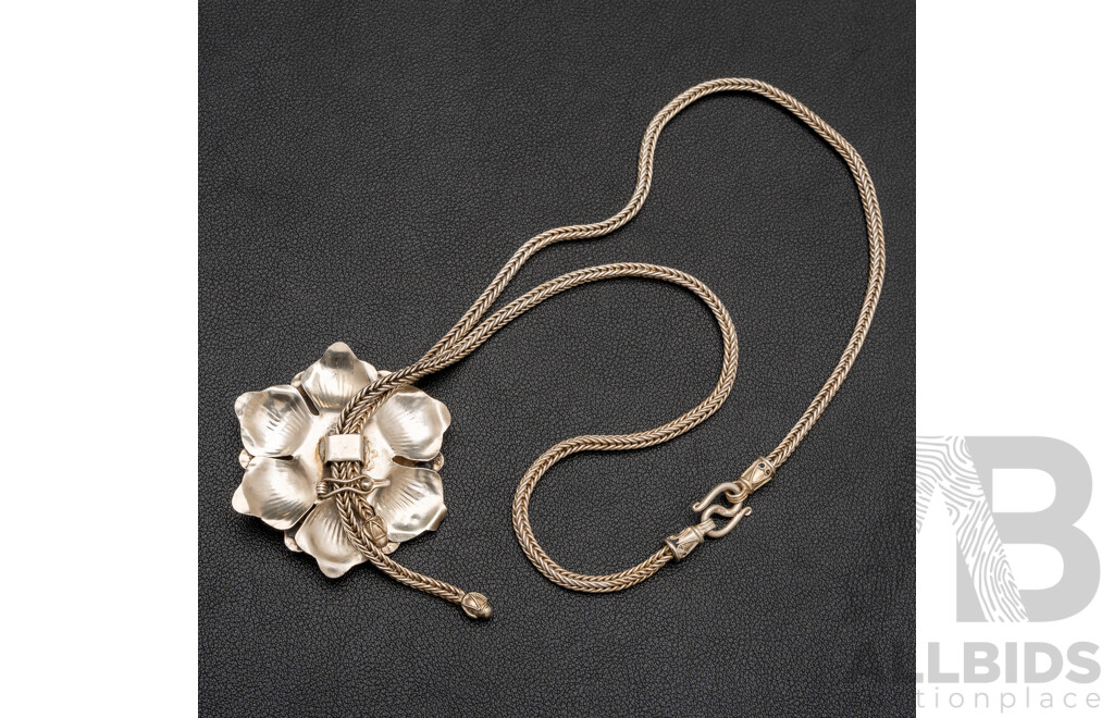 Sterling Silver Rose Slider Lariat Herringbone Link Necklace, 67mm, 65cm, 54.30 Grams