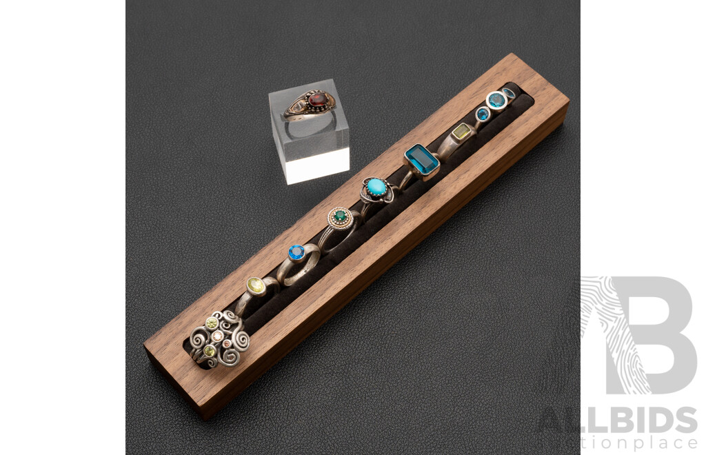 Collection of (9) Sterling Silver Gemset Rings, Including Peridort, Amethyst, Garnet & Topaz, 31.81 Grams