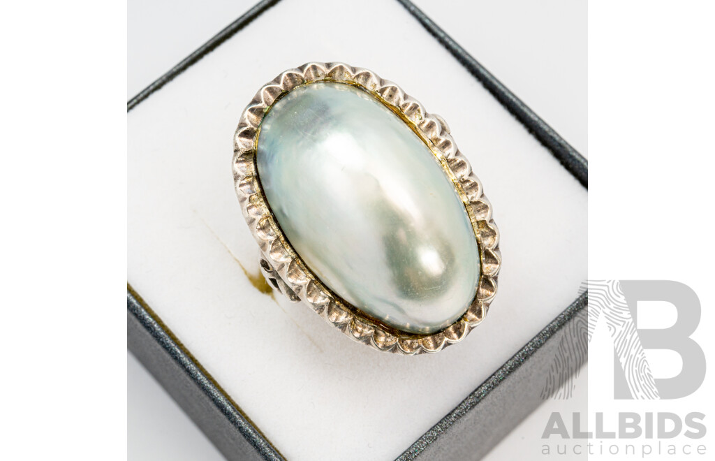 Sterling Silver Osmena/Nautilus Pearl Ring, C.1950's, Size L, 9.32 Grams