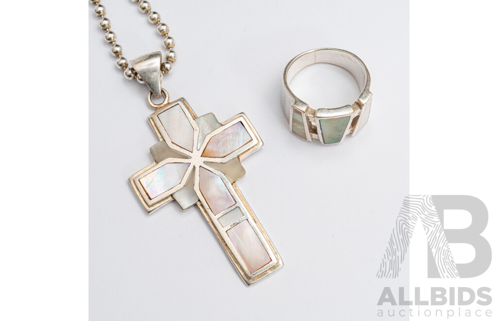 Sterling Silver/mother of Pearl Cross Pendant on SS Ball Chain, 78cm and Sterling Silver MOP Ring, Size M1/2, 45.13 Grams