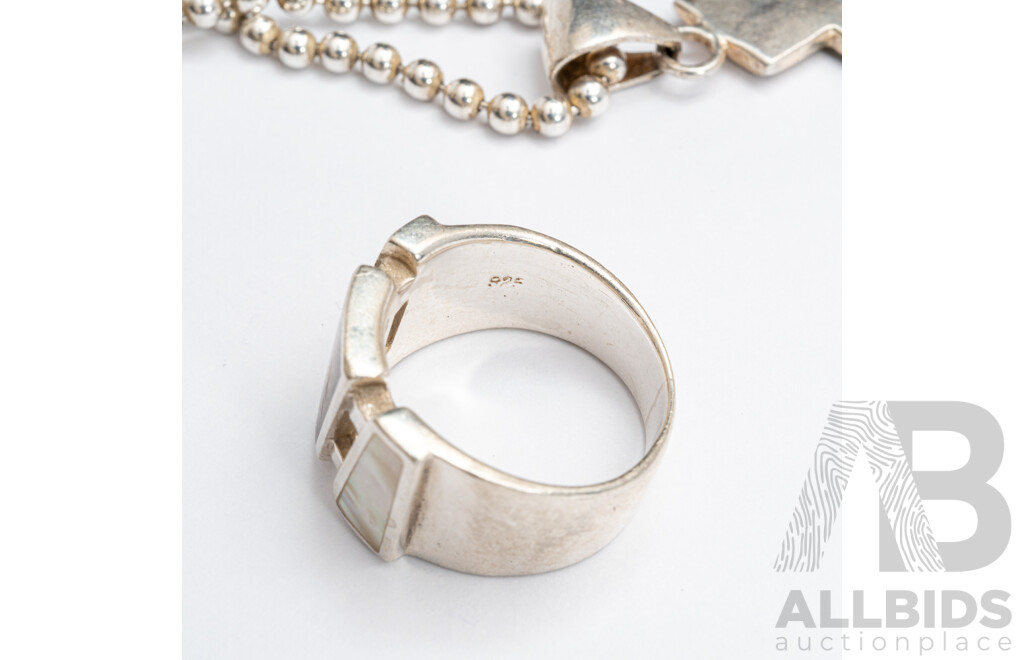Sterling Silver/mother of Pearl Cross Pendant on SS Ball Chain, 78cm and Sterling Silver MOP Ring, Size M1/2, 45.13 Grams