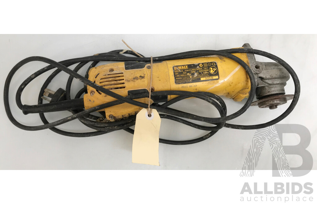 DeWalt 125mm Corded Angle Grinder