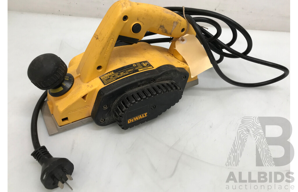 DeWalt 2.5mm Woodworking Planer