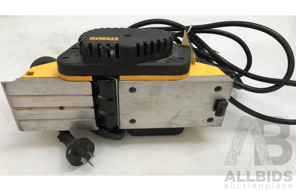 DeWalt 2.5mm Woodworking Planer