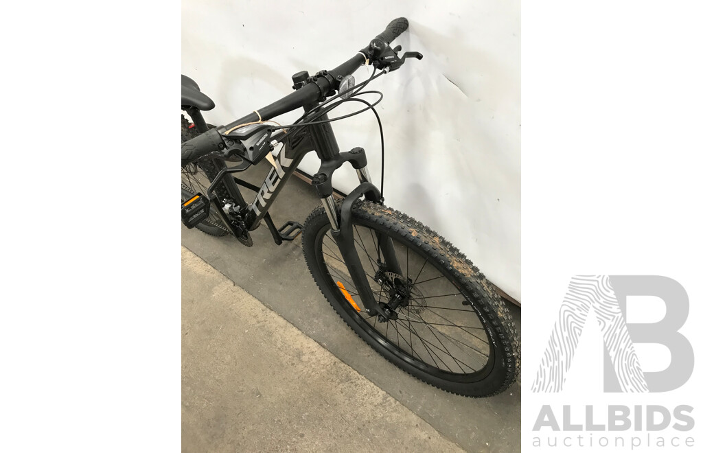 Trek Marlin 14 Speed Mountain Bike