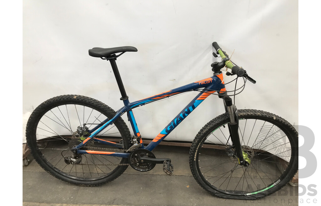 Giant Talon 24 Speed Mountain Bike