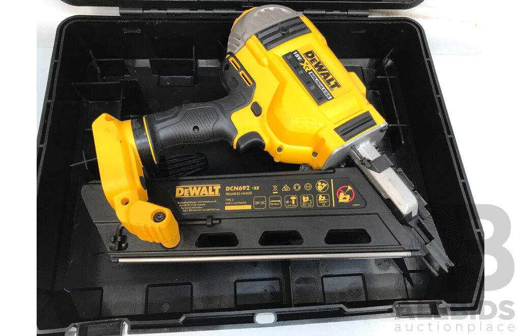 DeWalt 18V XR Brushless 2-Speed Framing Nailer with Case