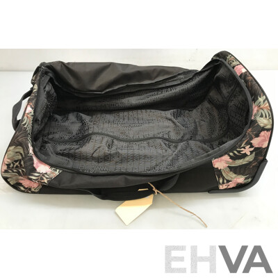 Mambo Australia Floral Rolling Luggage