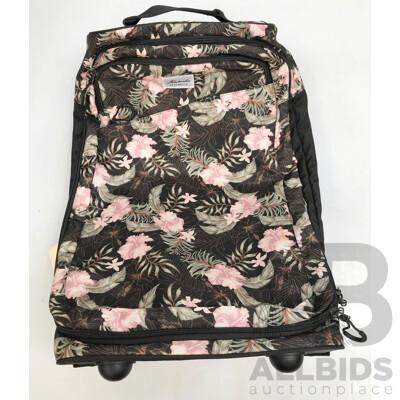 Mambo Australia Floral Rolling Luggage