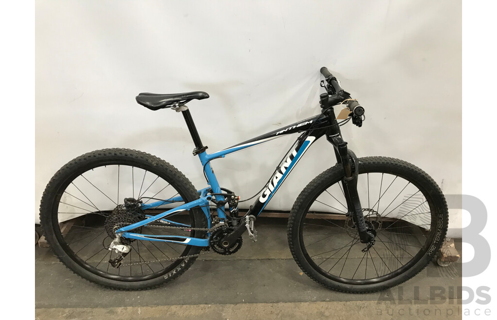 Giant Anthem 11 Speed Mountain Bike