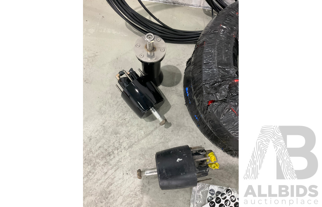 Marine Grade Steering and Rudder Linkages, Helm and 2x Column Sender Units, Rudder Position Gauge and Sender Unit