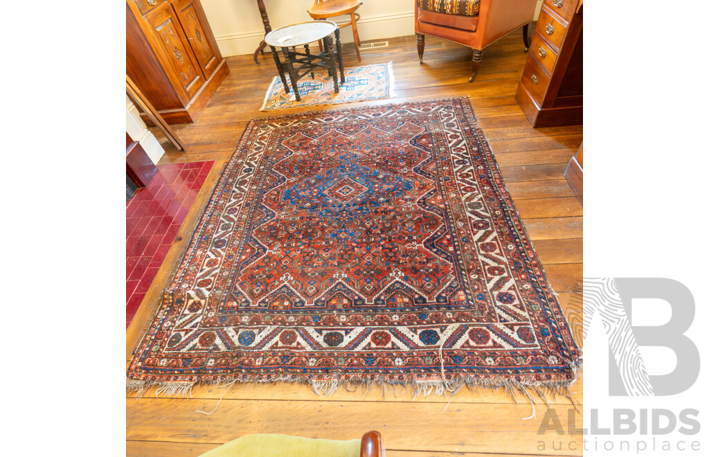 Hand Knotted Persian Wool Shiraz Rug