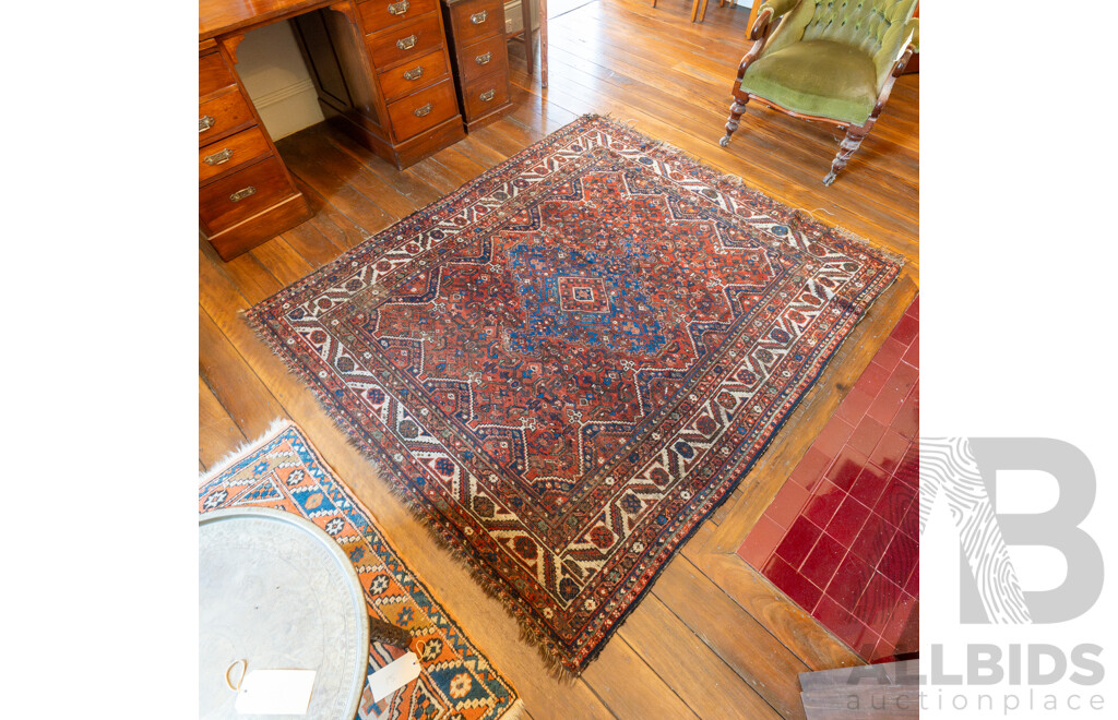 Hand Knotted Persian Wool Shiraz Rug