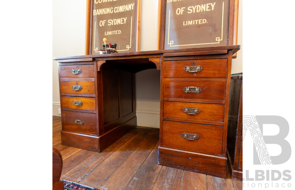 Edwardian Oak Twin Pedestal Clerks Desk