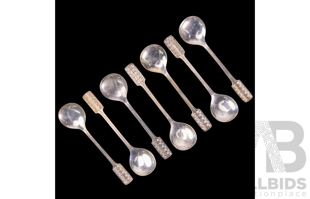 Set Eight Sterling Silver Mid Century Teaspoons, Sheffield, 1966, Weight 147Gm