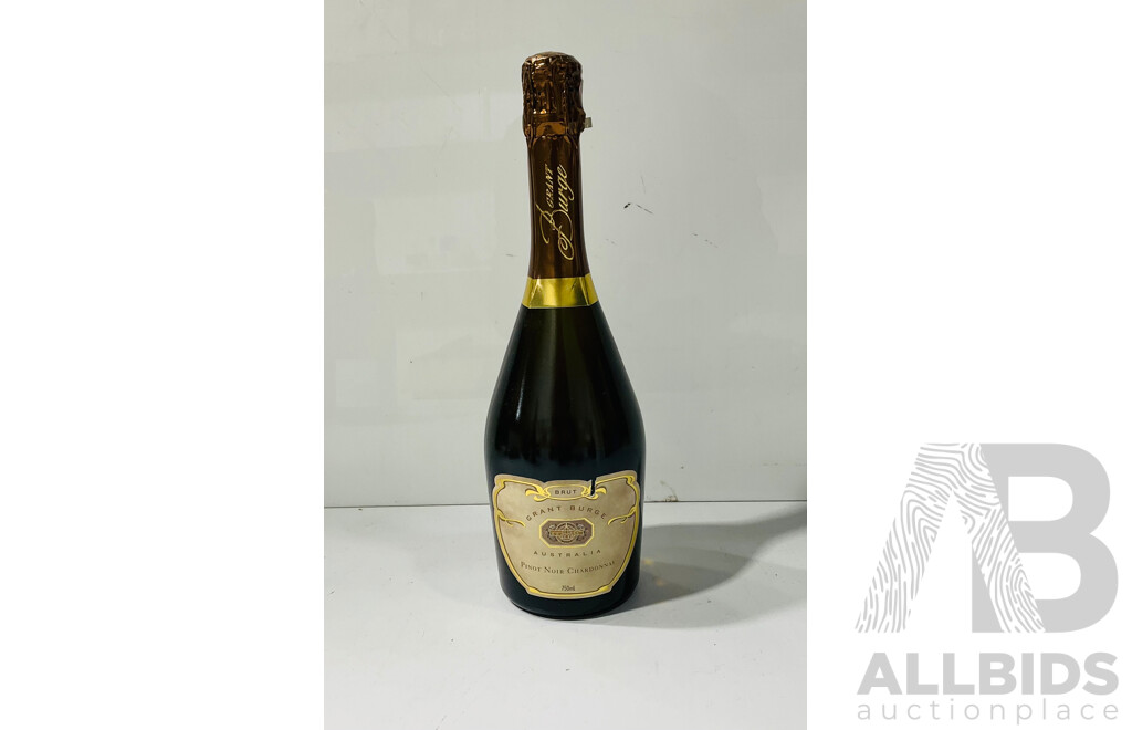 Collection Nine Sealed Bottles of Champagne & Proseco Including Laurent Perrier La Cuvee Brut Chamapgne in Box, Piiper Heidieck Cuvee Brut