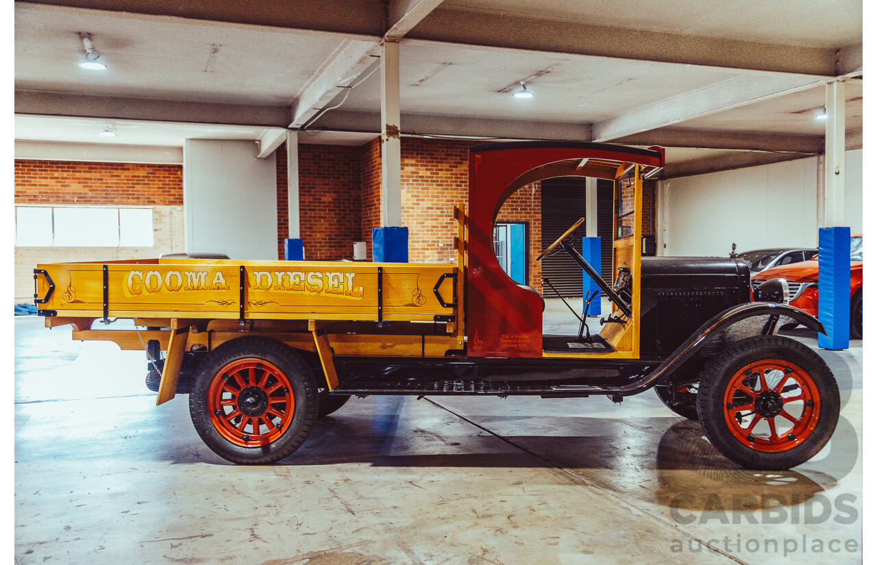 01/1926 Chevrolet Superior Series Truck Black / Red 2.8L