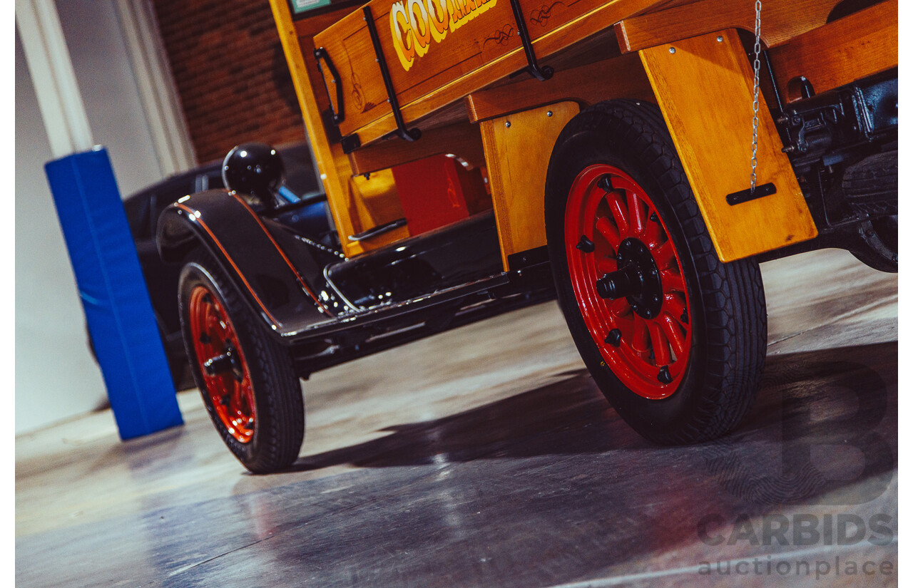 01/1926 Chevrolet Superior Series Truck Black / Red 2.8L