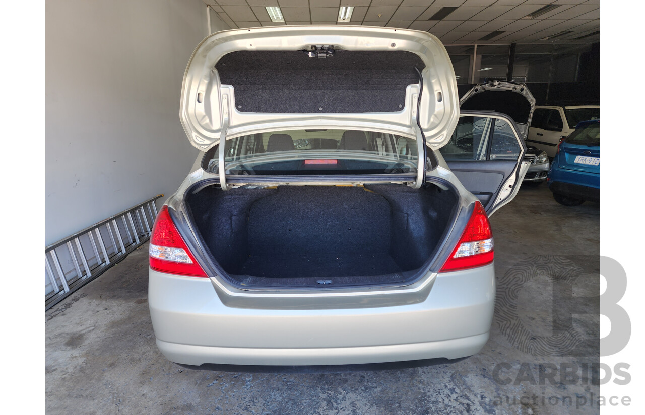 6/2006 Nissan Tiida ST C11 4d Sedan Gold 1.8L