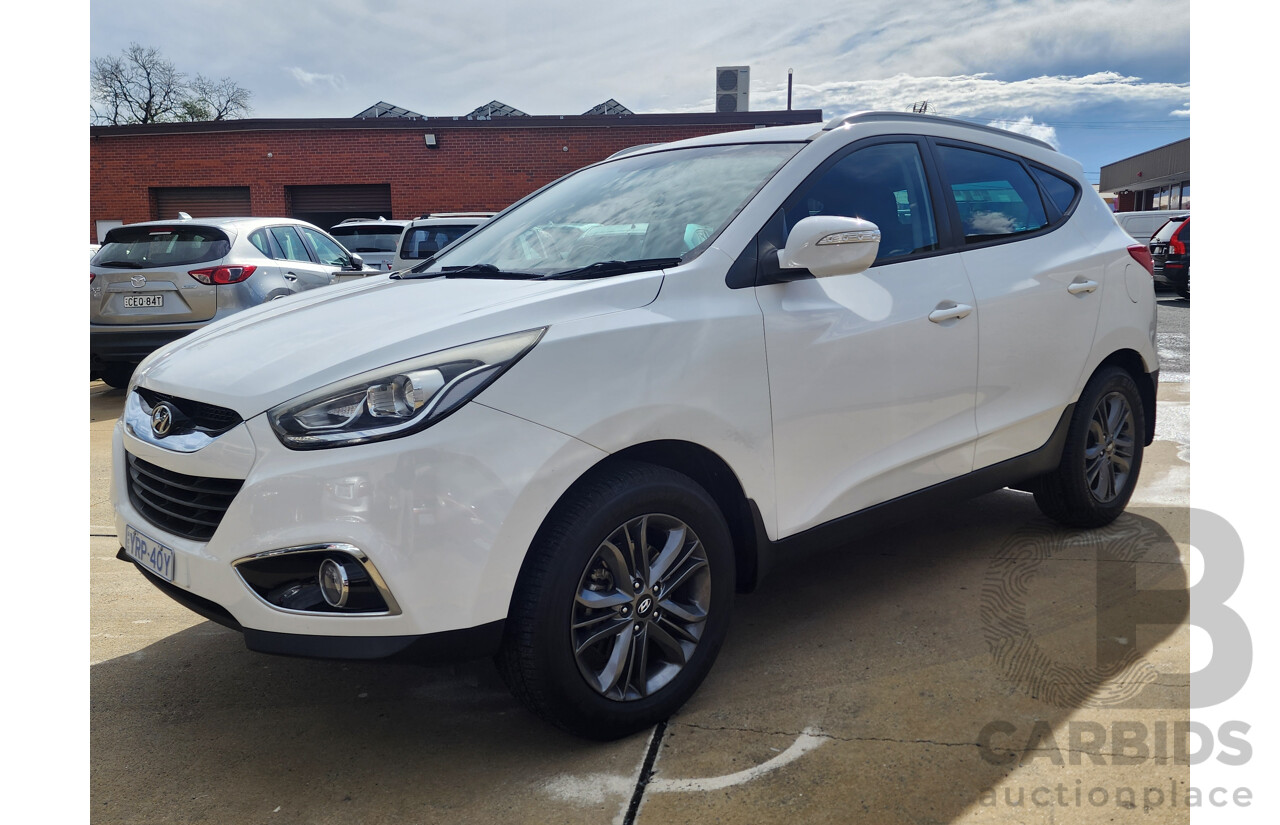 2/2015 Hyundai Ix35 SE (fwd) LM SERIES II 4d Wagon White 2.0L