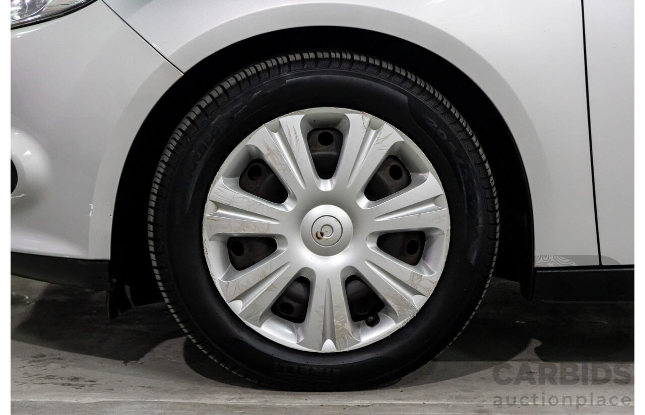 7/2012 Ford Focus Ambiente LW 5d Hatchback Ingot Silver Metallic 1.6L