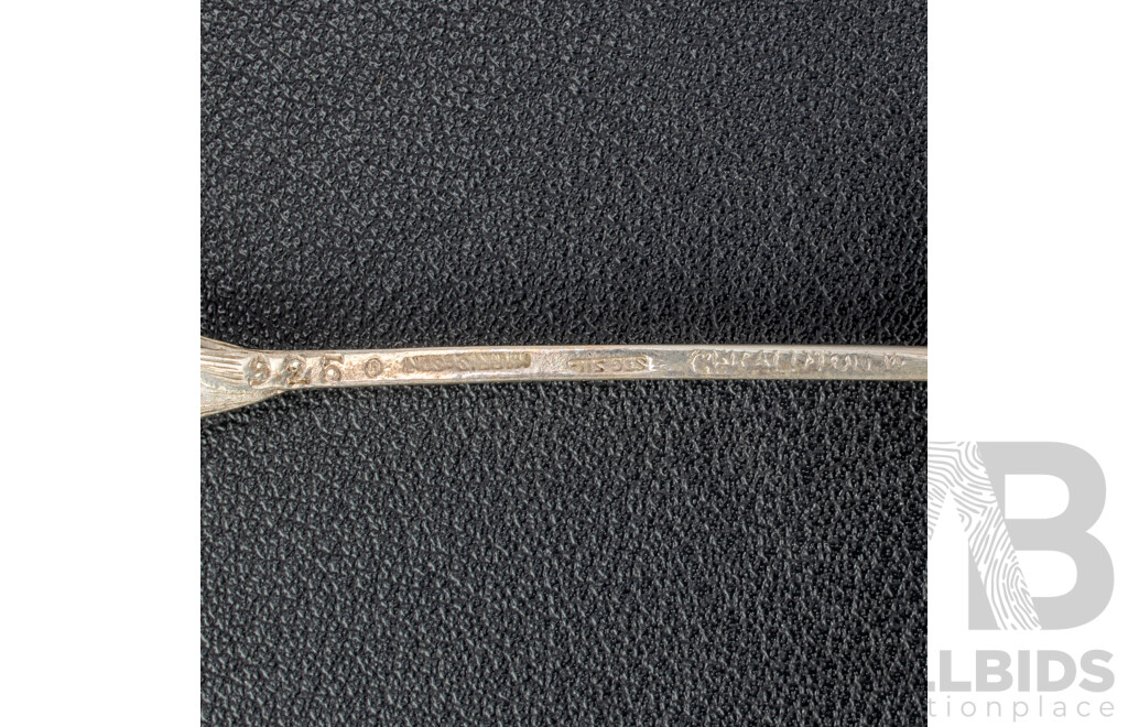 Wonderful Set Five Australian Sterling Silver Teaspoons with Wild Flower Finials by Harris & Sons, WA, in Original Box, Weight 61gm