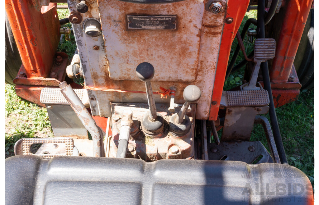 1966, Massey Ferguson 165 4 Cylinder Diesel, 4x2, Open Cab Tractor