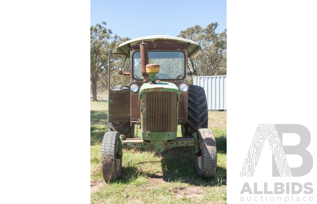 1965, John Deere 2010,  4 Cylinder 2.7L Diesel, 4x2, Open Air Canopy Tractor