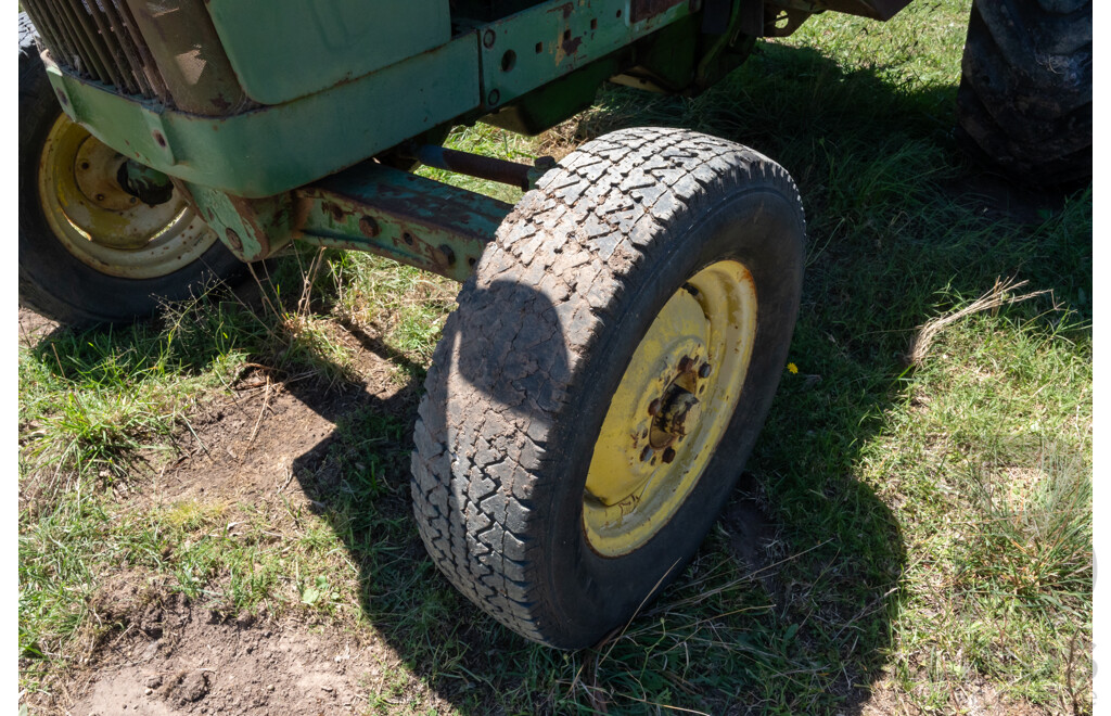 1965, John Deere 2010,  4 Cylinder 2.7L Diesel, 4x2, Open Air Canopy Tractor