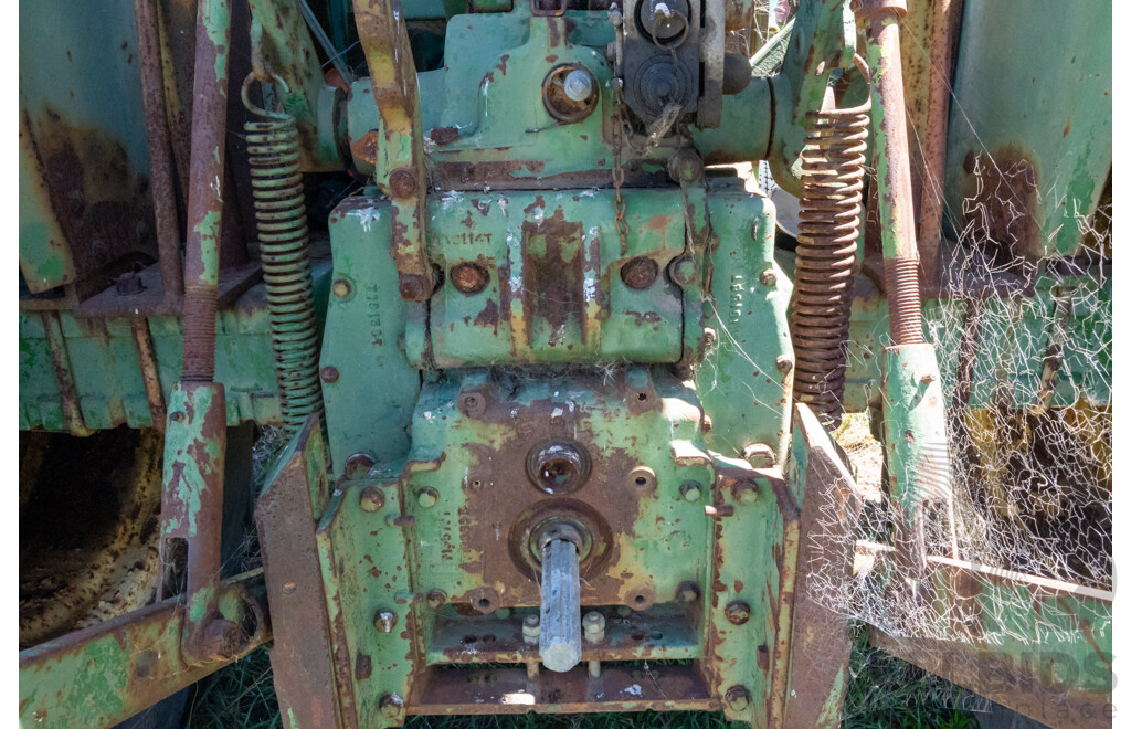 1965, John Deere 2010,  4 Cylinder 2.7L Diesel, 4x2, Open Air Canopy Tractor