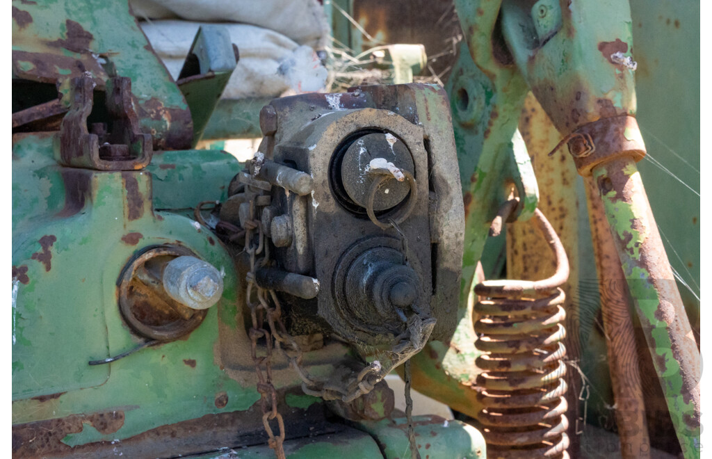 1965, John Deere 2010,  4 Cylinder 2.7L Diesel, 4x2, Open Air Canopy Tractor