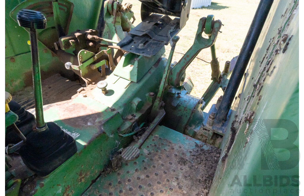 1977, John Deere 2130,  4 Cylinder 3.9L Diesel, 4x2, Glass Canopy Tractor