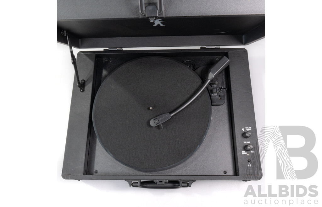 Portable Turntable in Carry Case, No Brand