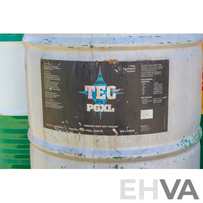 Pallet Containing Drums Assorted Engine Oil 15W40, Grease, ATF DEXIII & Coolant, Various Levels