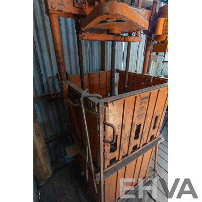 Australian Made Electric Sunbeam Wool Press