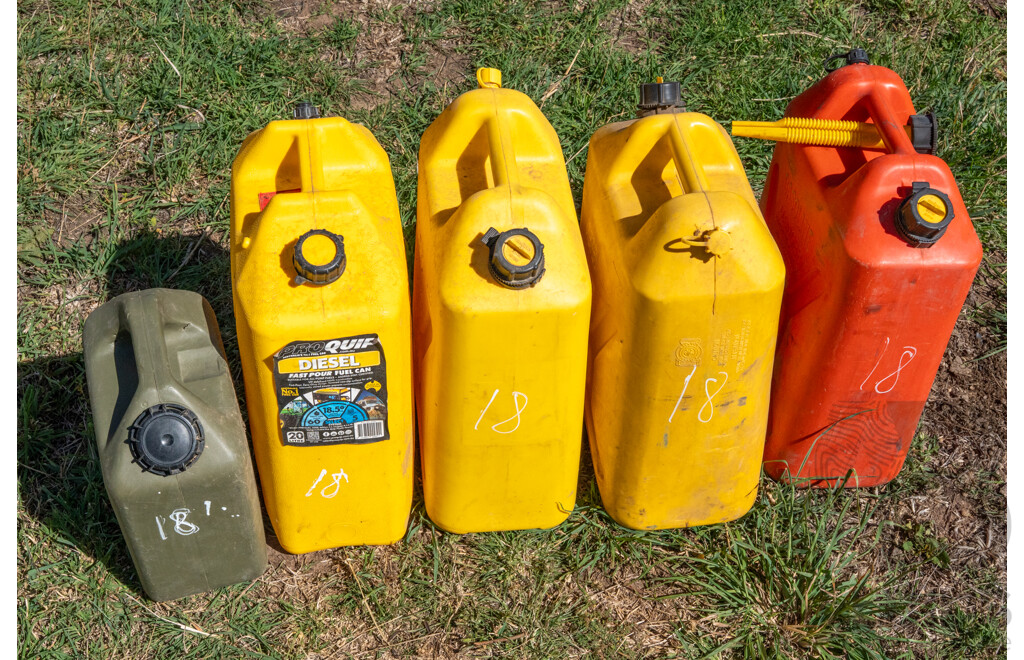 Job Lot Quantity of 5 Jerry Cans