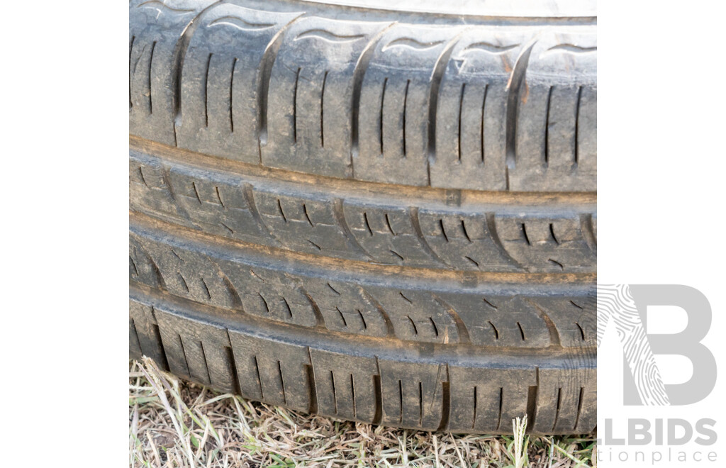 15"Alloy Rims Ford Stud Pattern with Tyre's X 2