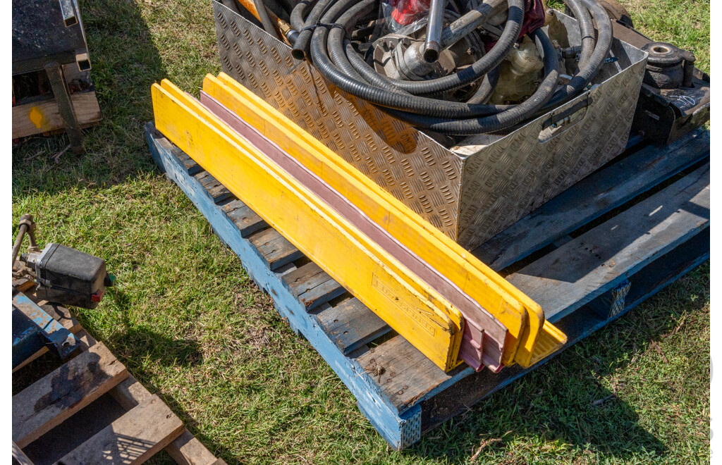 Pallet Containing Jack, Pump Hoses & Fittings ETC