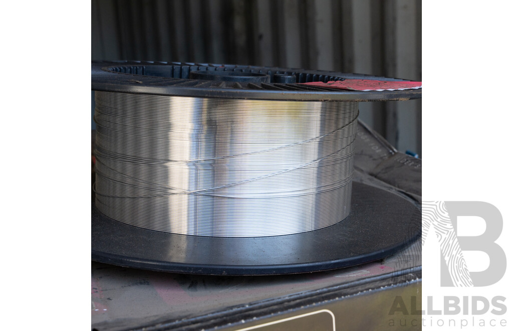 Pallet Containing Transmig Welders, Welding Alloy, 4m Grip Torch & Hose ETC