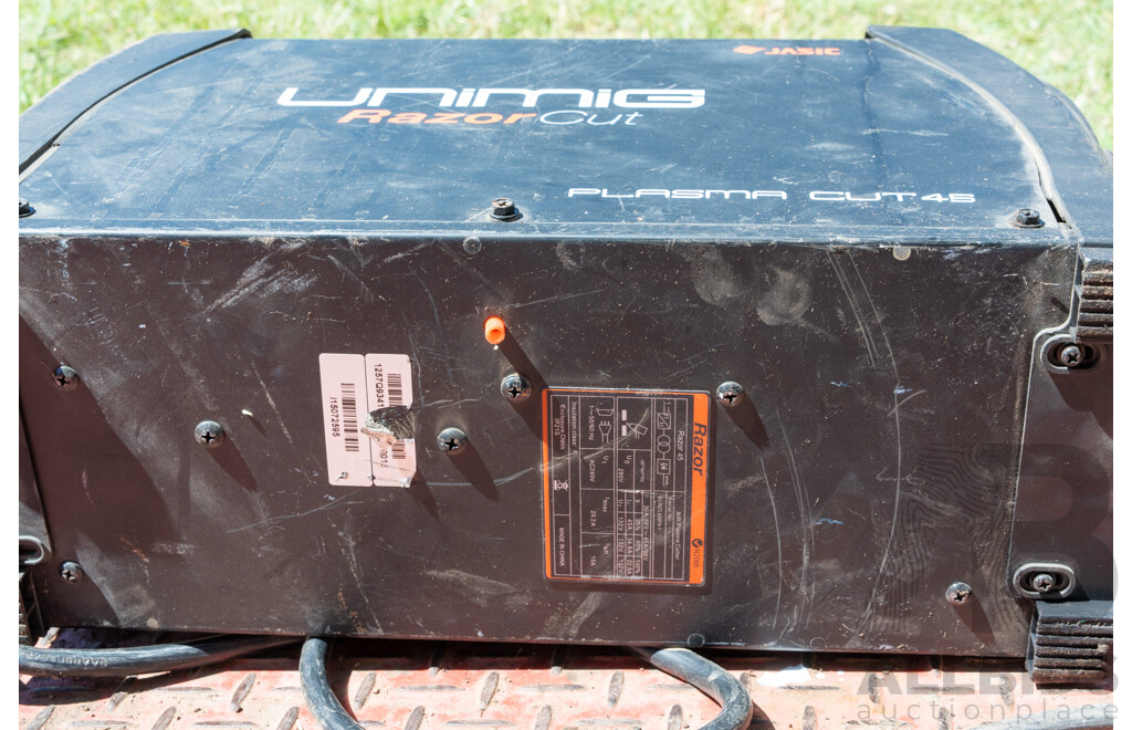 Job Lot Jasic Unimig Razor 45 Plasma Cutter with Attachments
