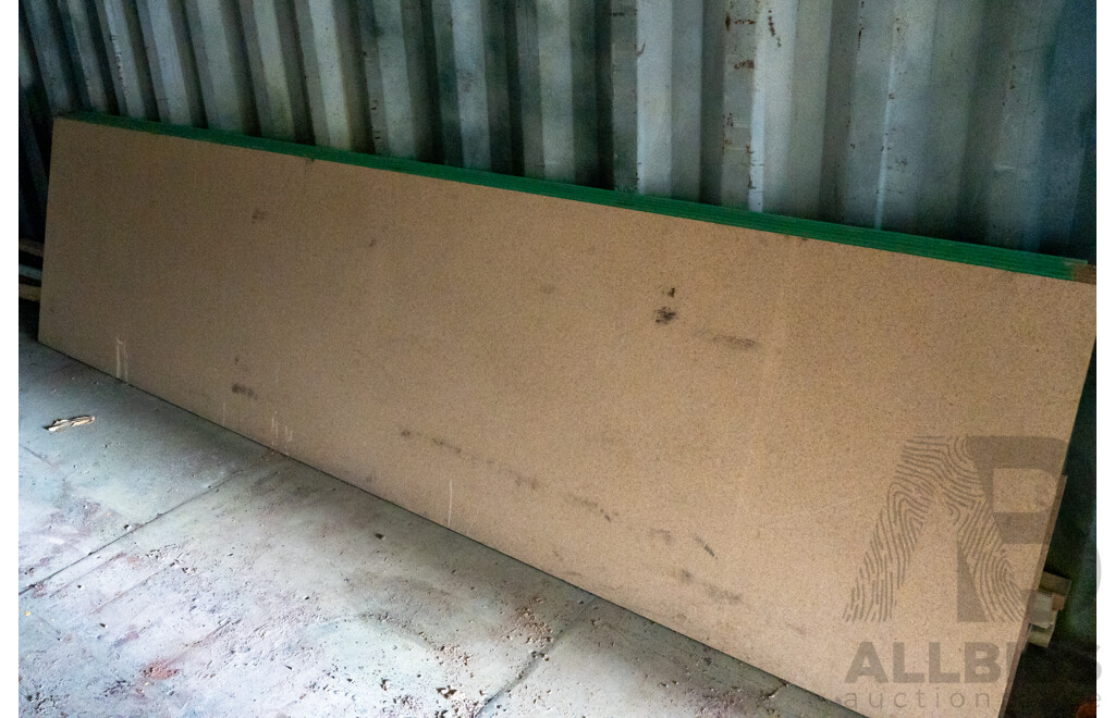 Job Lot Various Sizes Marine Ply & Assorted Timer Slats