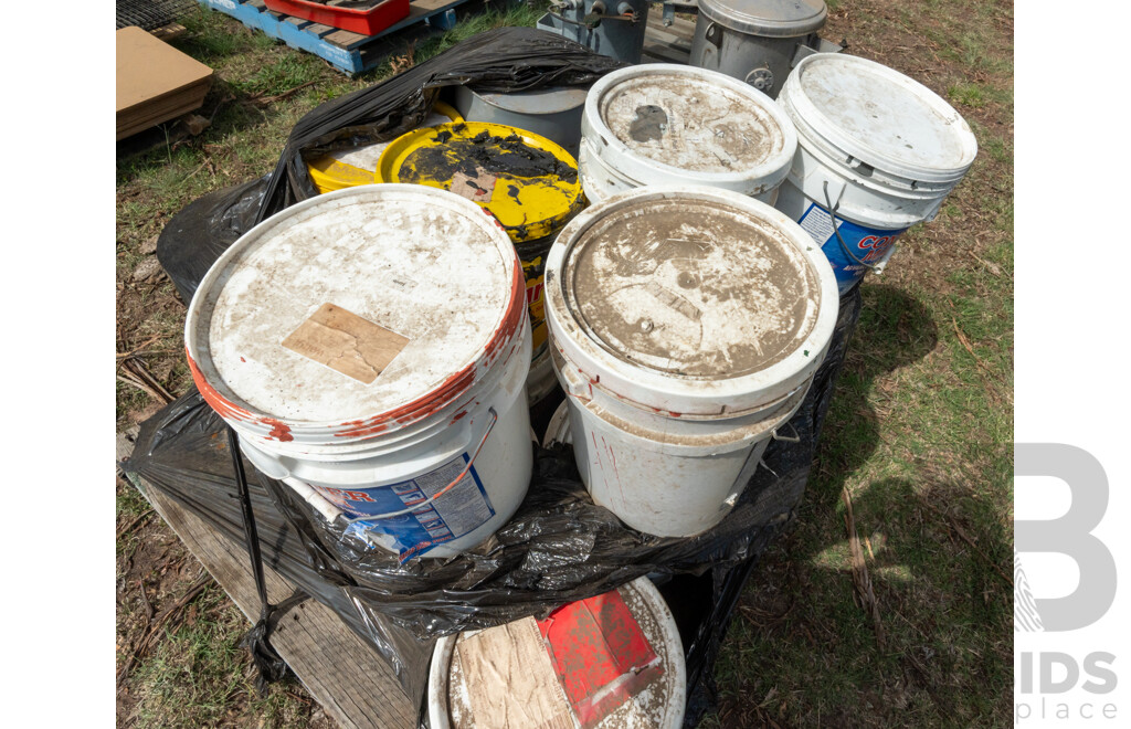 Pallet Containing Buckets of Paint & Acrylic Resin for Metal Surfaces Various Levels ETC