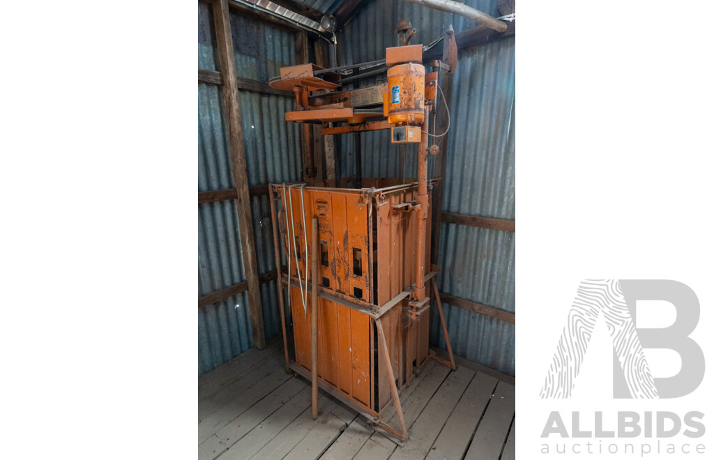Australian Made Electric Sunbeam Wool Press