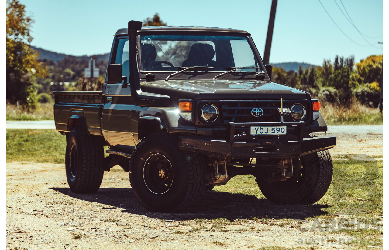 9/1985 Toyota Landcruiser (4x4) HJ75RP 2d C/Chas Green Diesel 4.0L