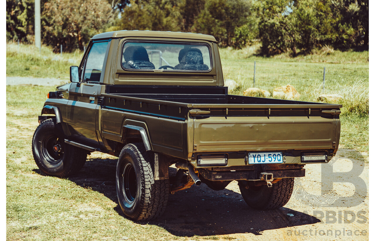 9/1985 Toyota Landcruiser (4x4) HJ75RP 2d C/Chas Green Diesel 4.0L