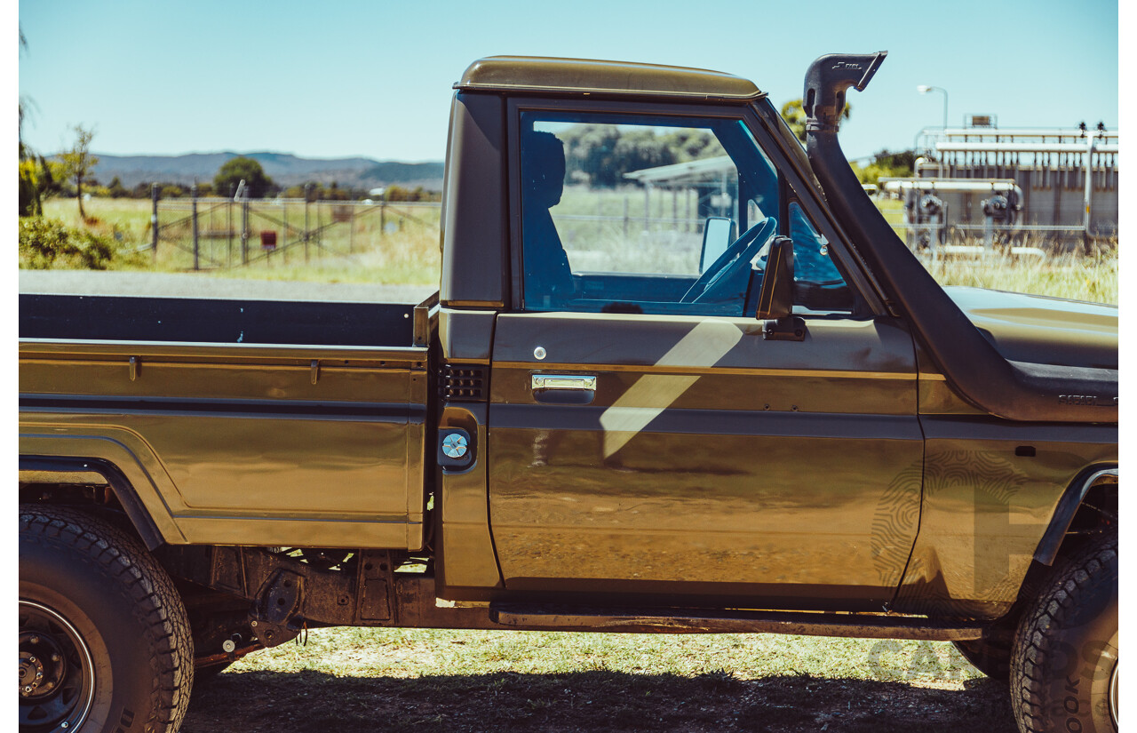 9/1985 Toyota Landcruiser (4x4) HJ75RP 2d C/Chas Green Diesel 4.0L